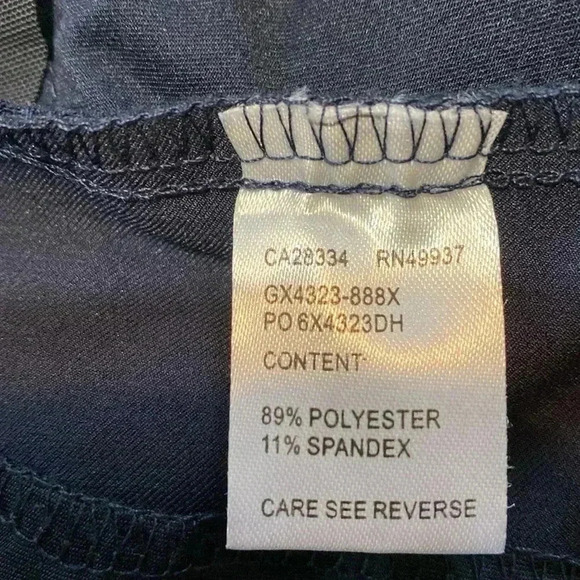 Tail Navy Blue Cropped Golf Athletic Pants in Size 6. - Picture 6 of 12